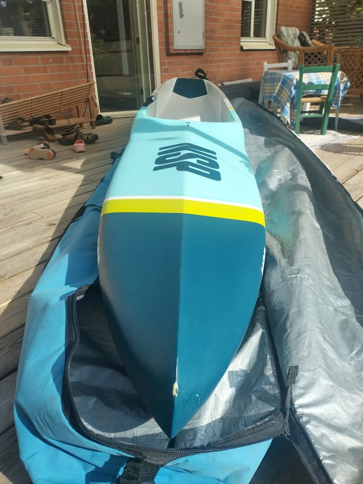 NSP Carolina Pro Carbon 14'0 x 23.5 used - tail and cockpit view