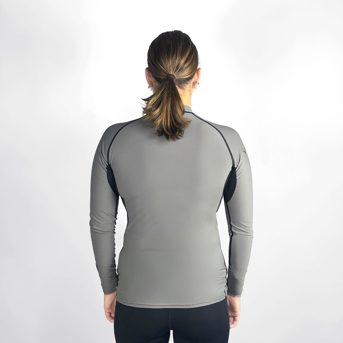 Vaikobi VCOLD Base Layer Long Sleeve Top grey black back female model