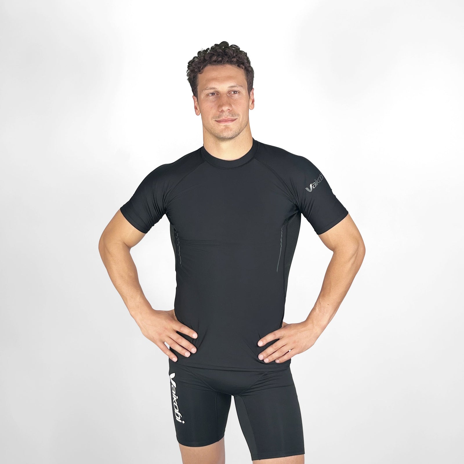 Vaikobi VCOLD Base Layer Short Sleeve Top black front