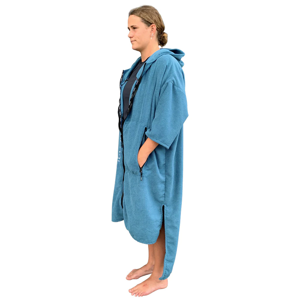 Vaikobi Hooded Change Towel ocean with female model  side